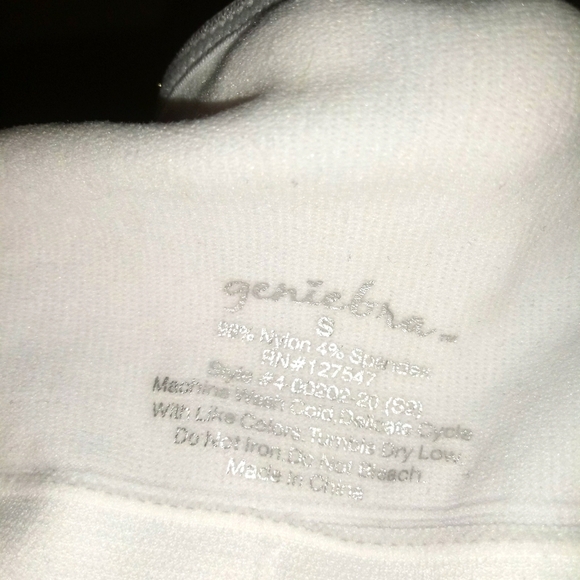 Genie Bra white Athletic Bra with wide staps - Picture 8 of 8